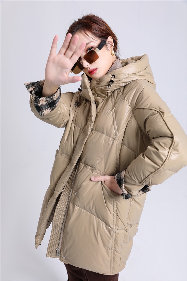 Jimmy Seio's new khaki black fashionable large-sized down jacket for the 2024 winter collection