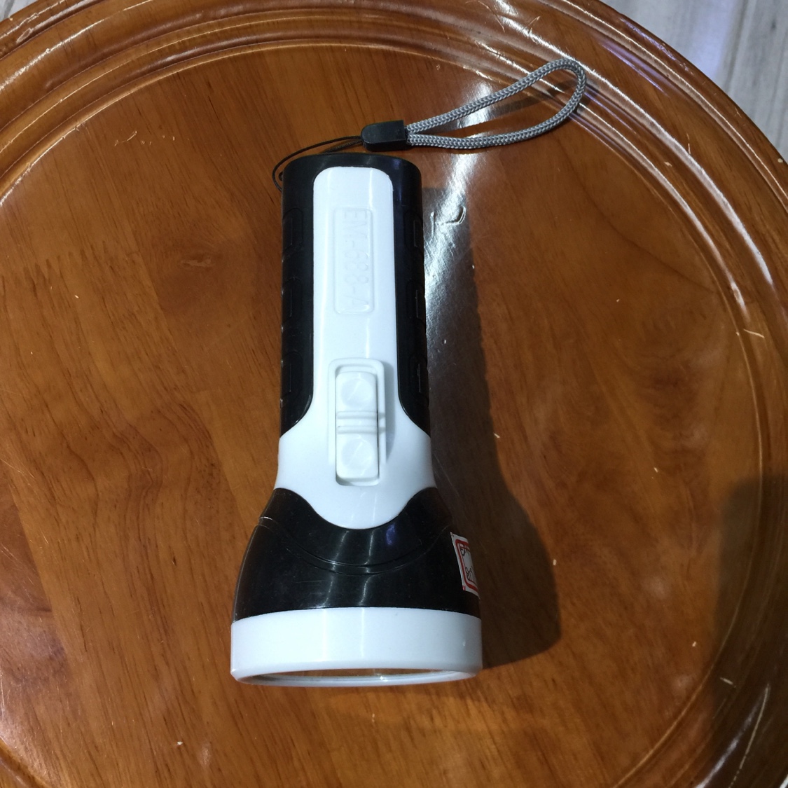 Battery-operated mixed color flashlight thumbnail