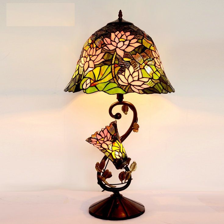 Sleeping lotus seed mother table lamp European garden simple elegant color glass art table lamp Lotus pond moonlight