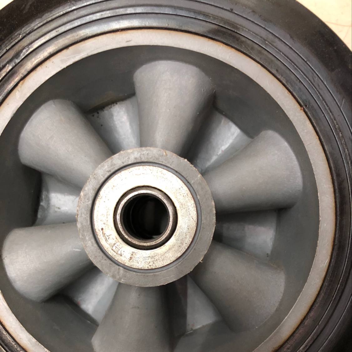 6-inch solid wheel details Picture
