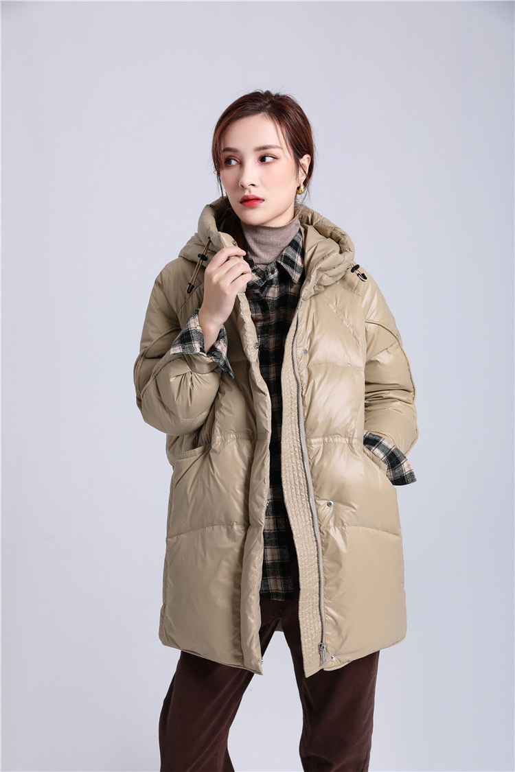 Jimmy Seio's new khaki black fashionable large-sized down jacket for the 2024 winter collection Application Scenario