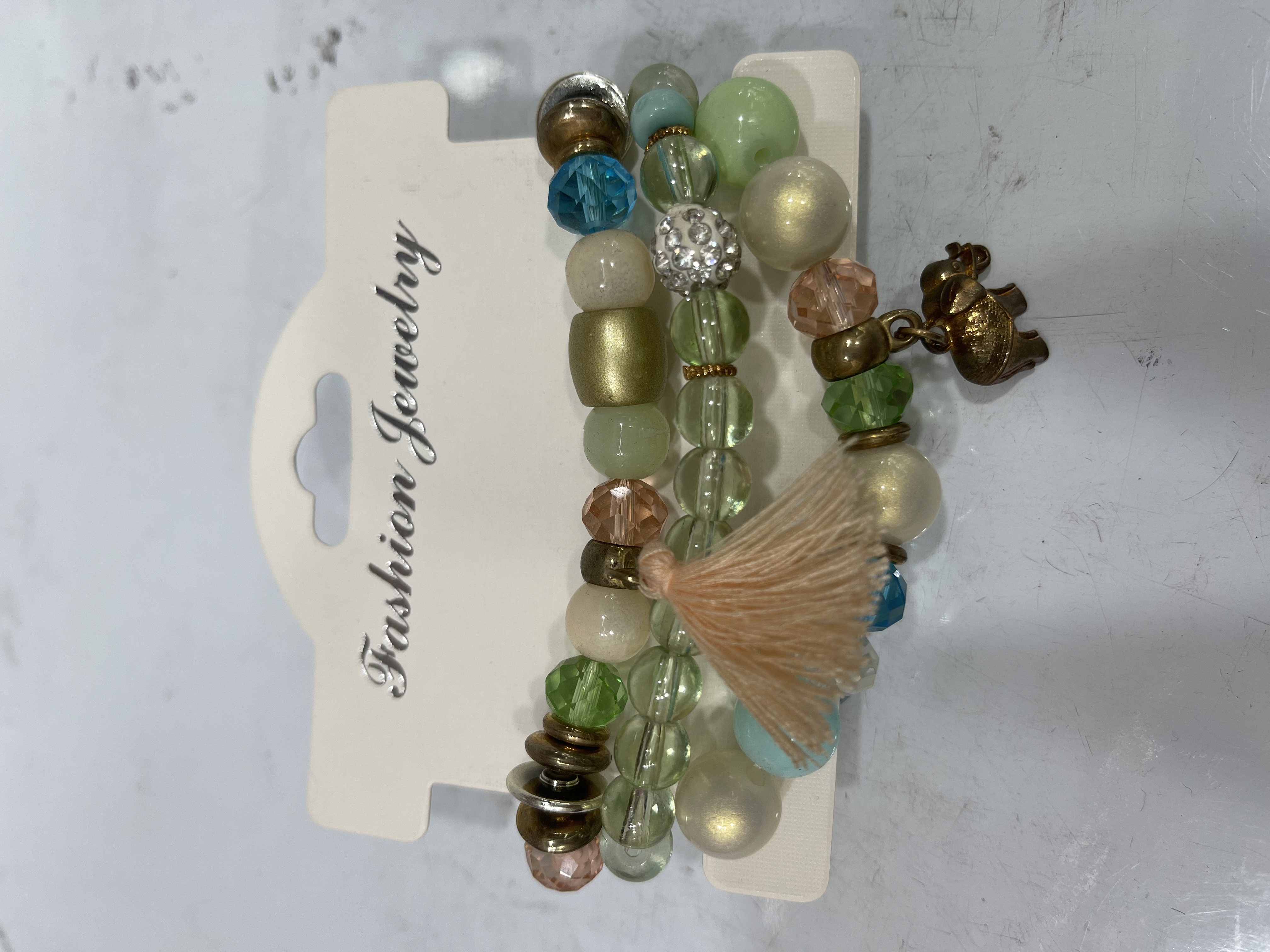 混色挂件手链产品图