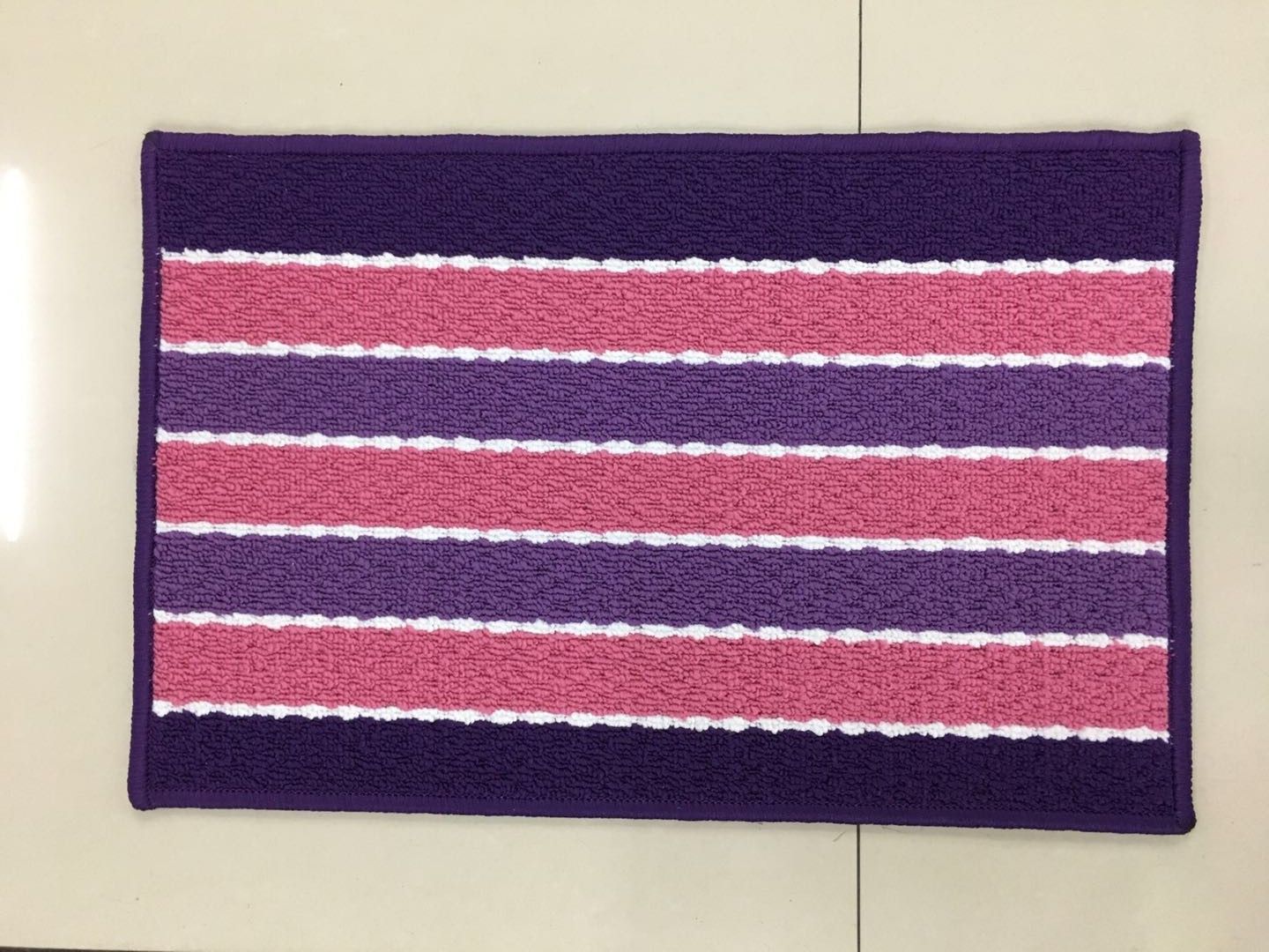 Best-selling color sunflower anti-slip three-color high and low ring floor mat, polypropylene three-color mat, water-absorbing foot mat, door mat, home mat Application Scenario