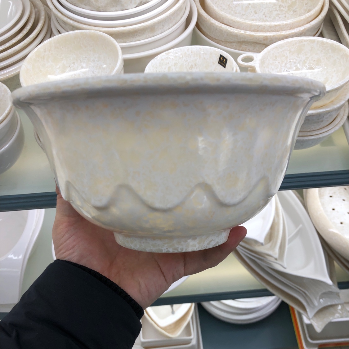 Melamine noodle bowl full figure