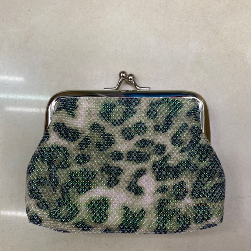 4 "zero purse 05 thumbnail