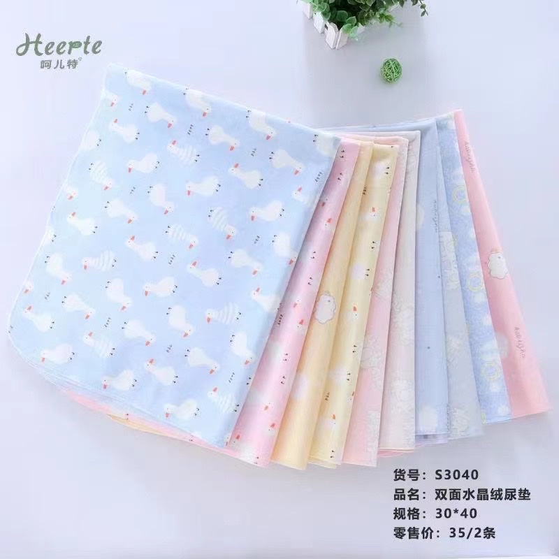 Double-Sided Crystal Velvet Urine Pad details Picture