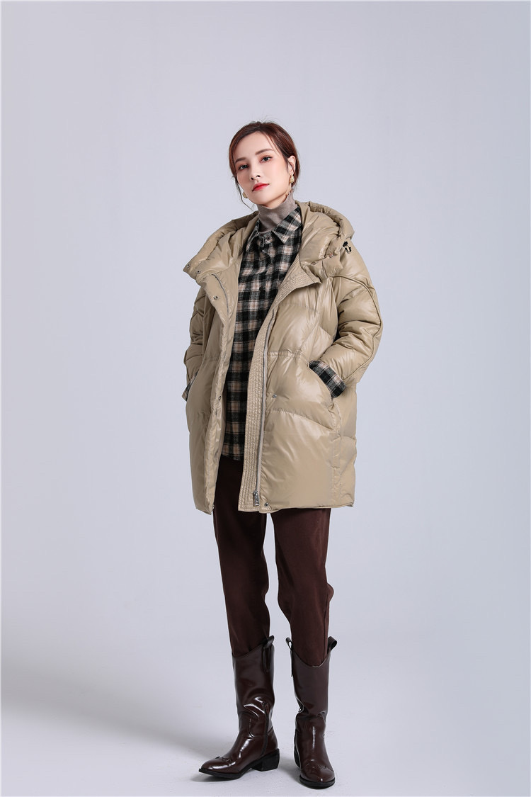 Jimmy Seio's new khaki black fashionable large-sized down jacket for the 2024 winter collection details Picture