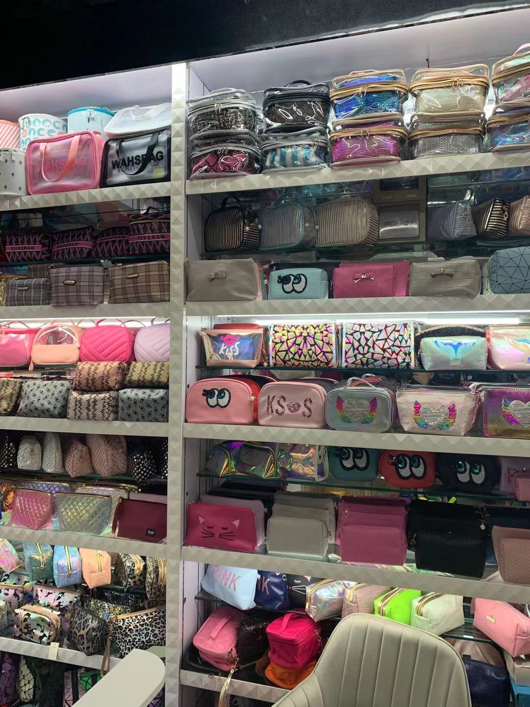 Hongyan Luggage describe pic - 1