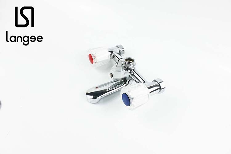 Clear Hand Wheel Bathroom Seven-Way Set With Shower Hose details Picture