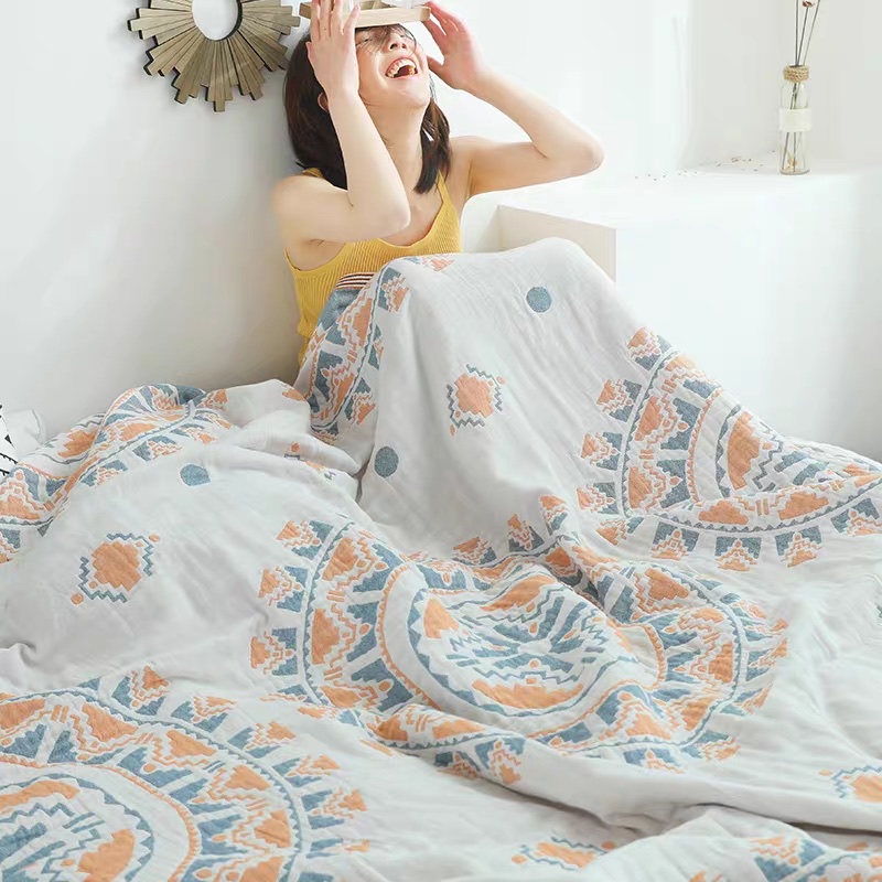 Exotic style towel quilt Item Picture