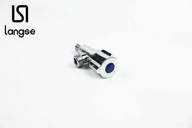 1/2*1/2 Galvanized Alloy Angle Valve Item Picture