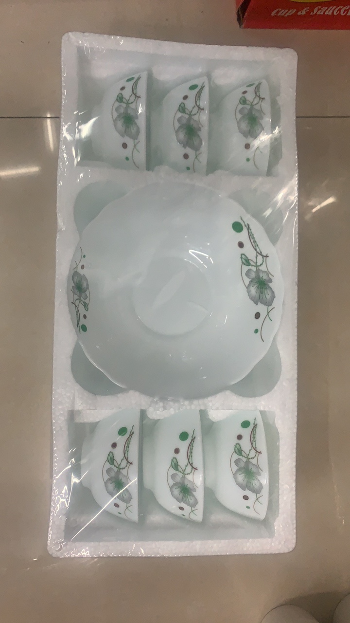 7pcs美玉餐具，6pcs小碗和1pcs大碗