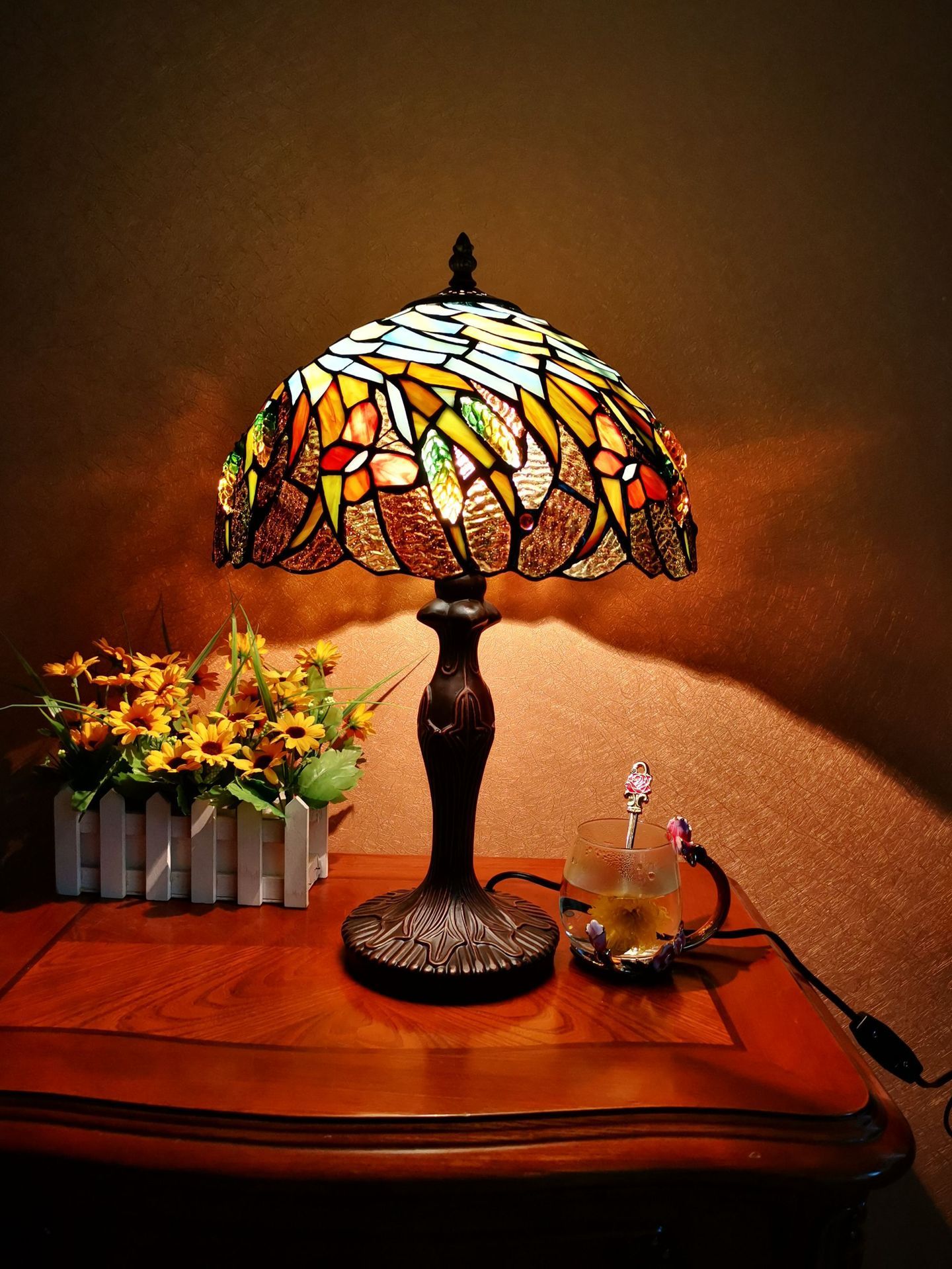 12 inch lamp decoration European study bedroom bedside lamp colored glass lamp