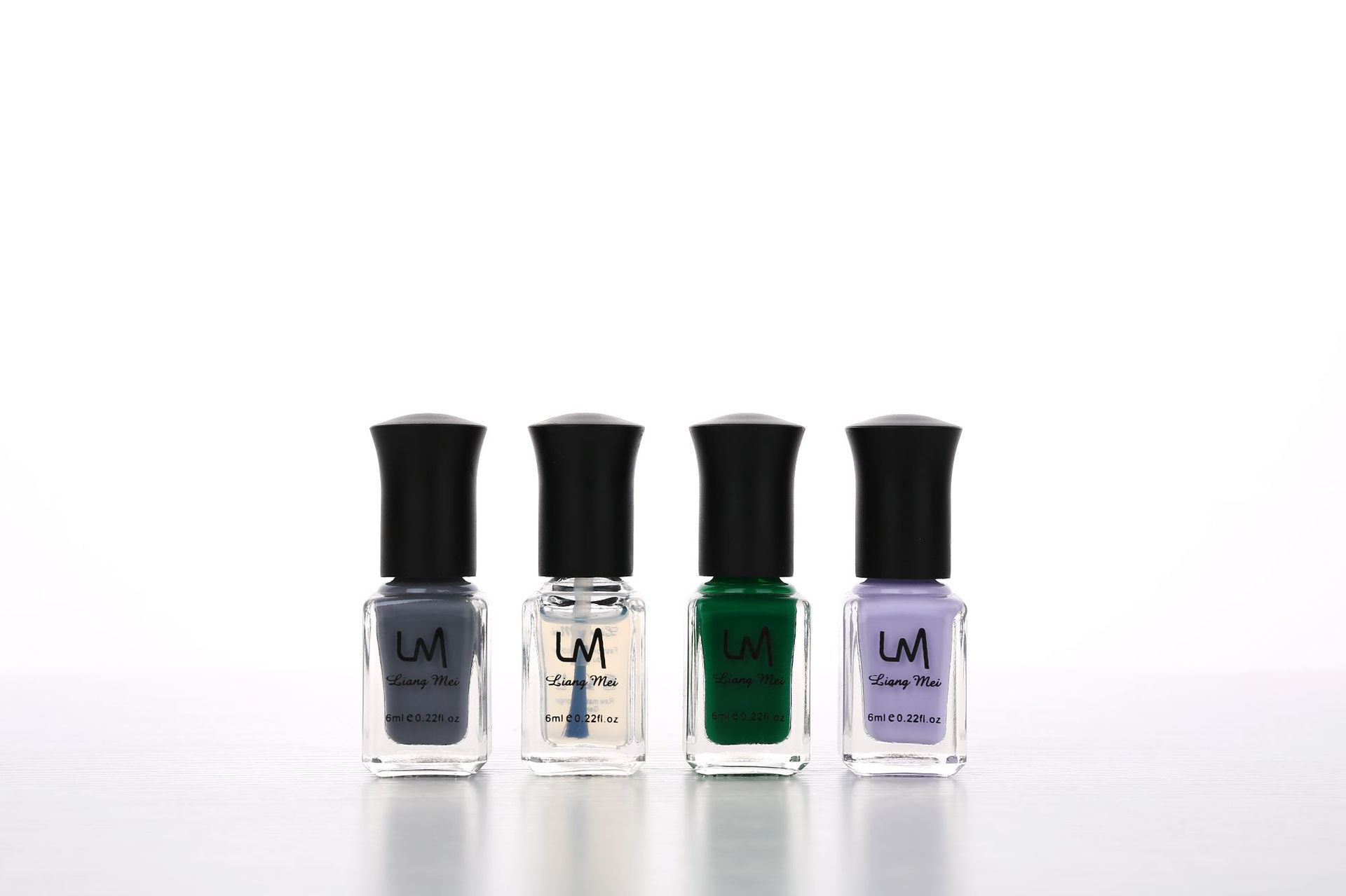 LM's new water-based nail polish is peelable, long-lasting, odorless, peel-off, transparent and tear-off, with a smooth and nourishing texture. Factory direct sales detail image 6