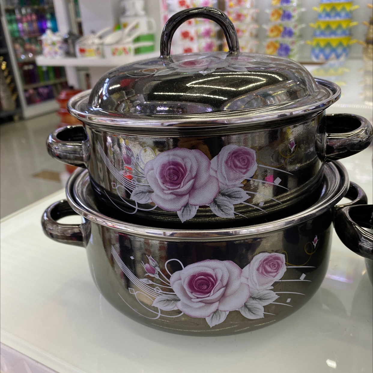 Two-piece enamel pot set with iron LIDS