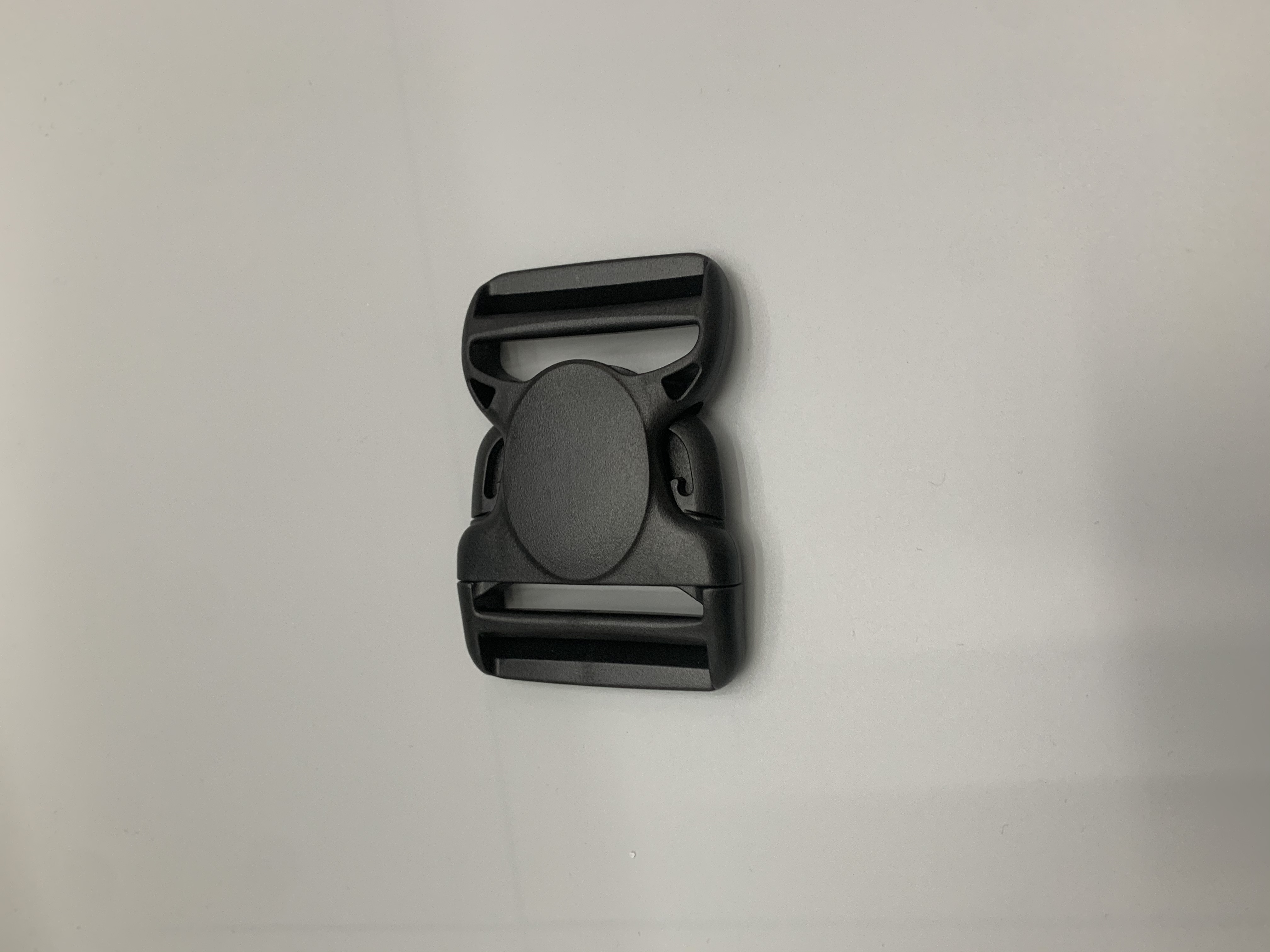 5 cm double-bar buckles for luggage and bags Application Scenario
