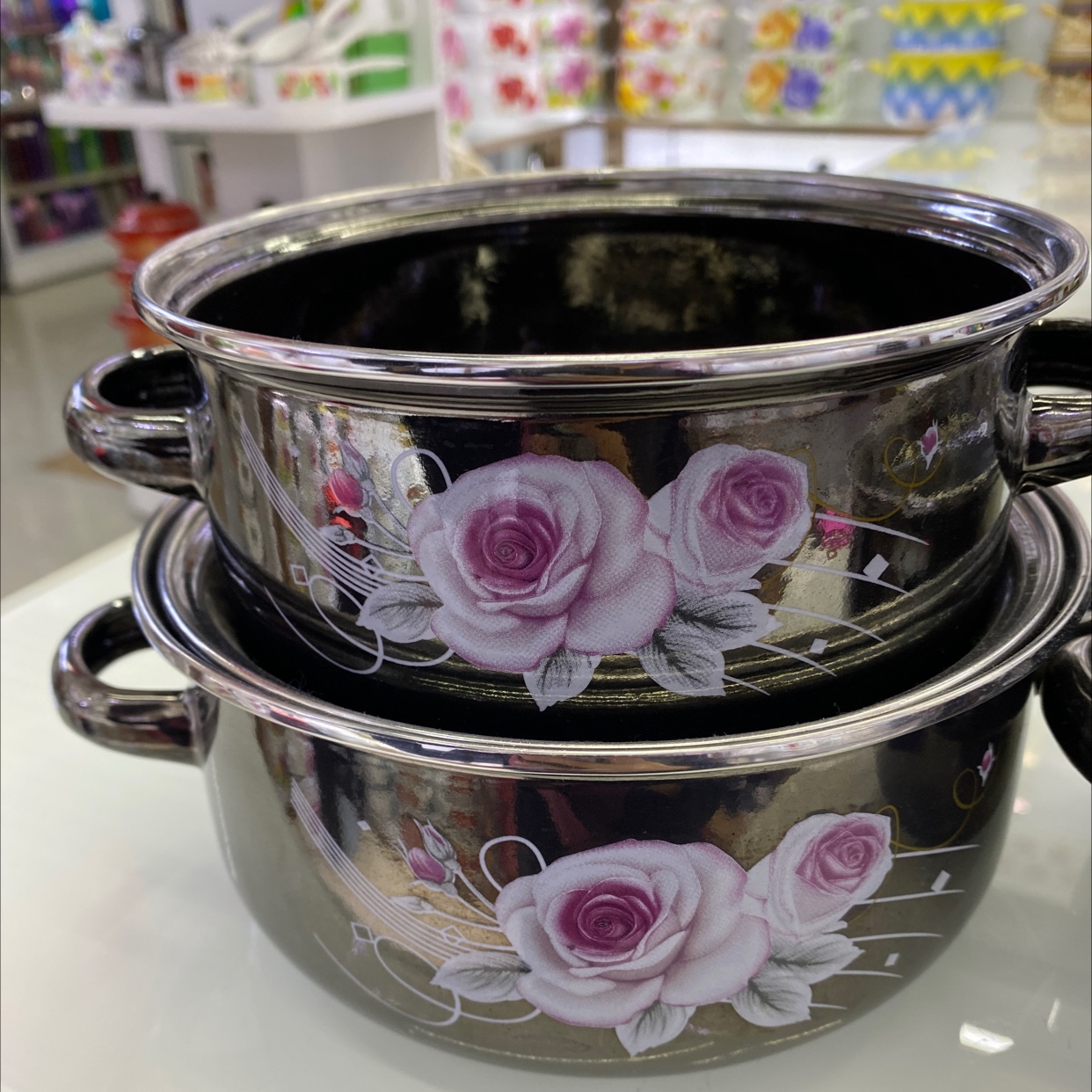 Two-piece enamel pot set with glass lid