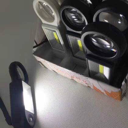 32# 多功能放大镜🔍白底实物图