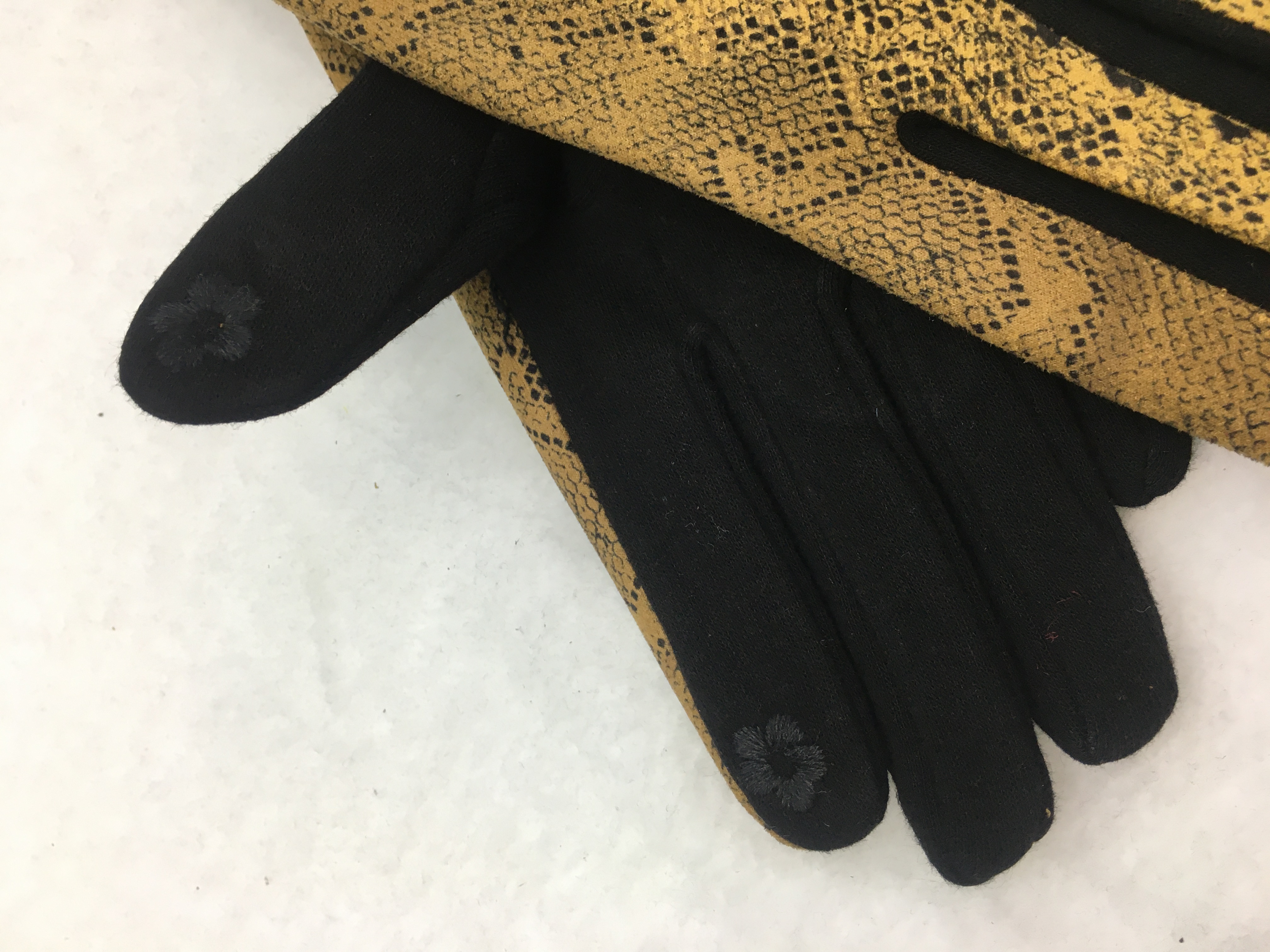 Versión AB de piel de serpiente tirador de cuerda arco moda guantes de pantalla táctil cálido con fleece y engrosamiento guantes calientes undefined