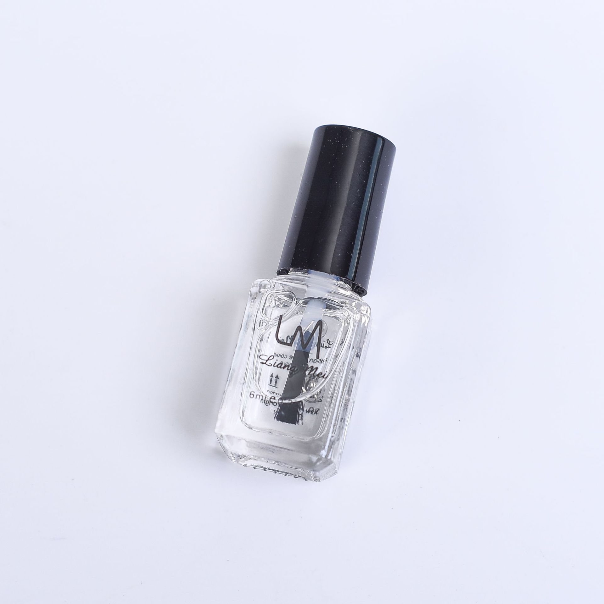 LM water-based nail polish is peelable, transparent, odorless, and nutritious. Direct sales and wholesale from the manufacturer Application Scenario