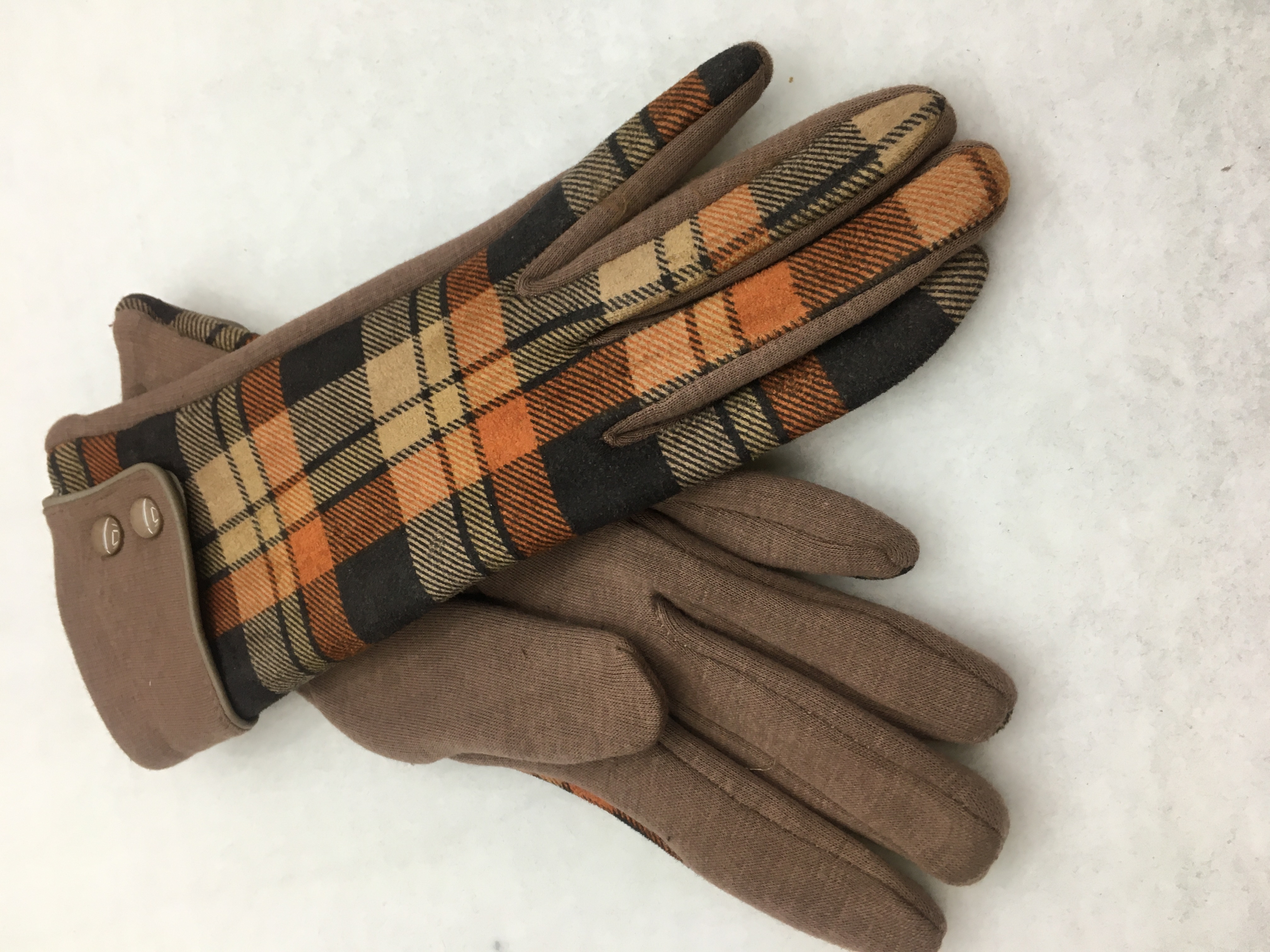 European and American fashion trend style checked AB version warm and fleece warm gloves detail image 6