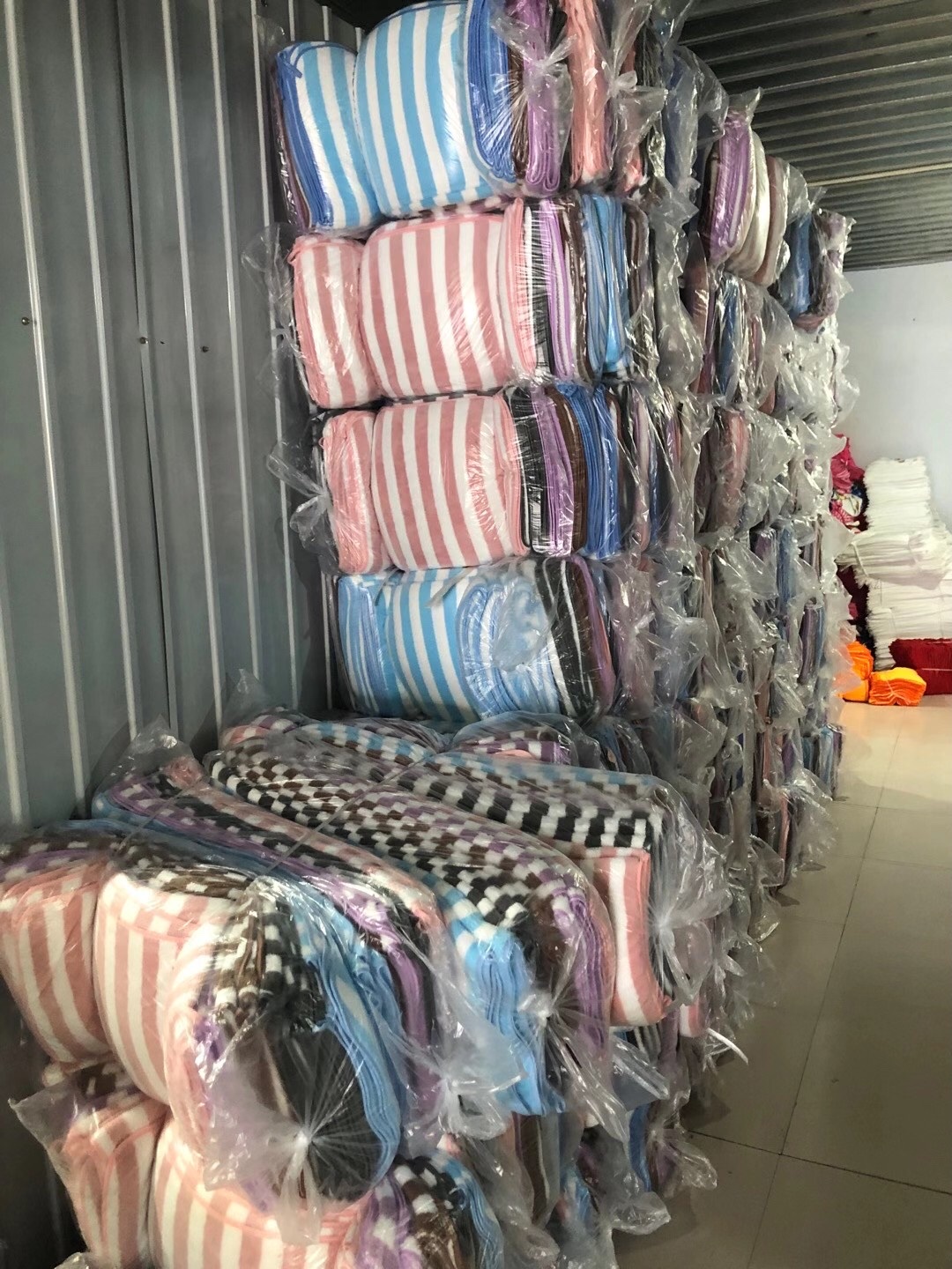 20-12-3 towel detail image 1