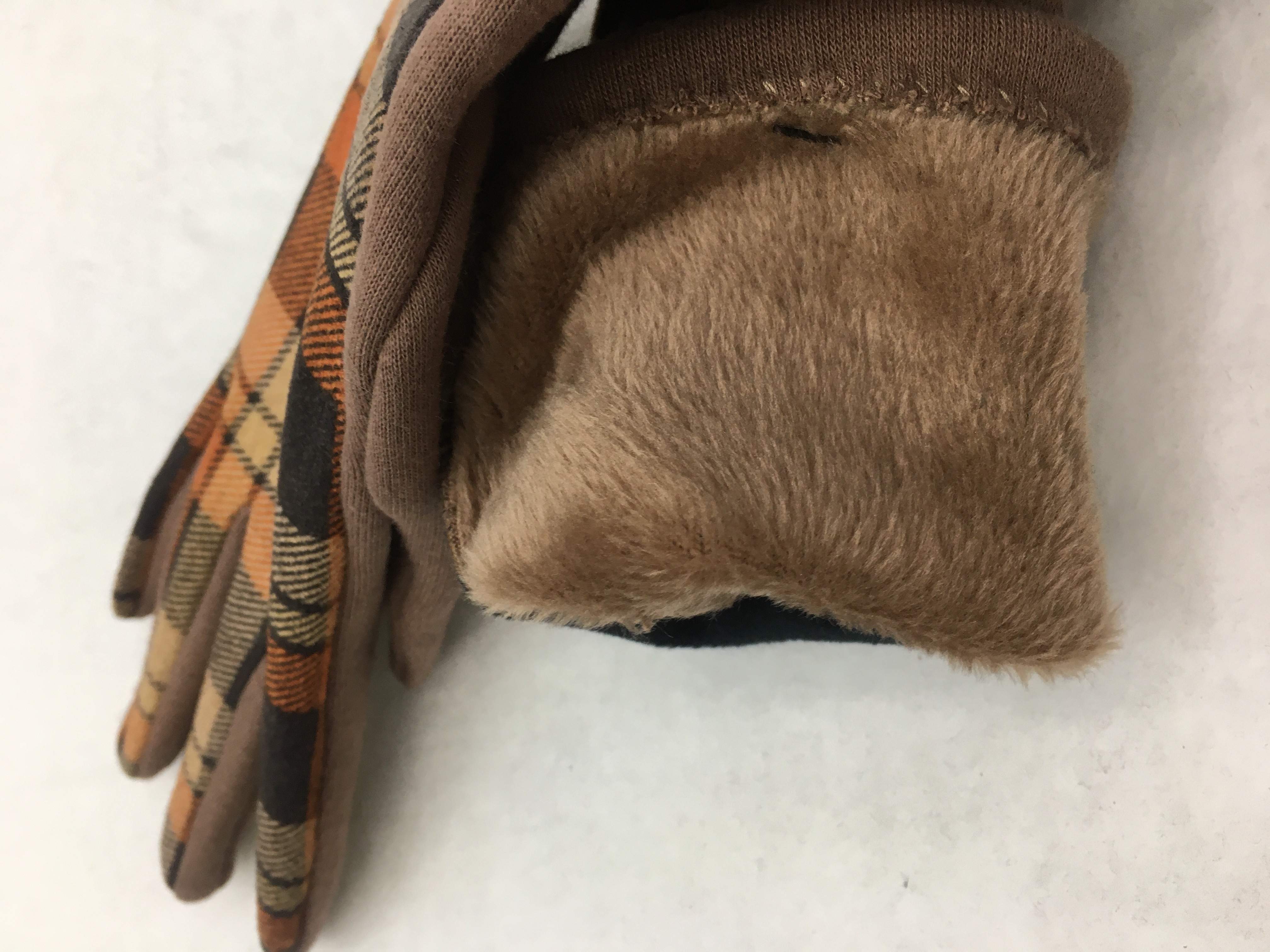 European and American fashion trend style checked AB version warm and fleece warm gloves detail image 9