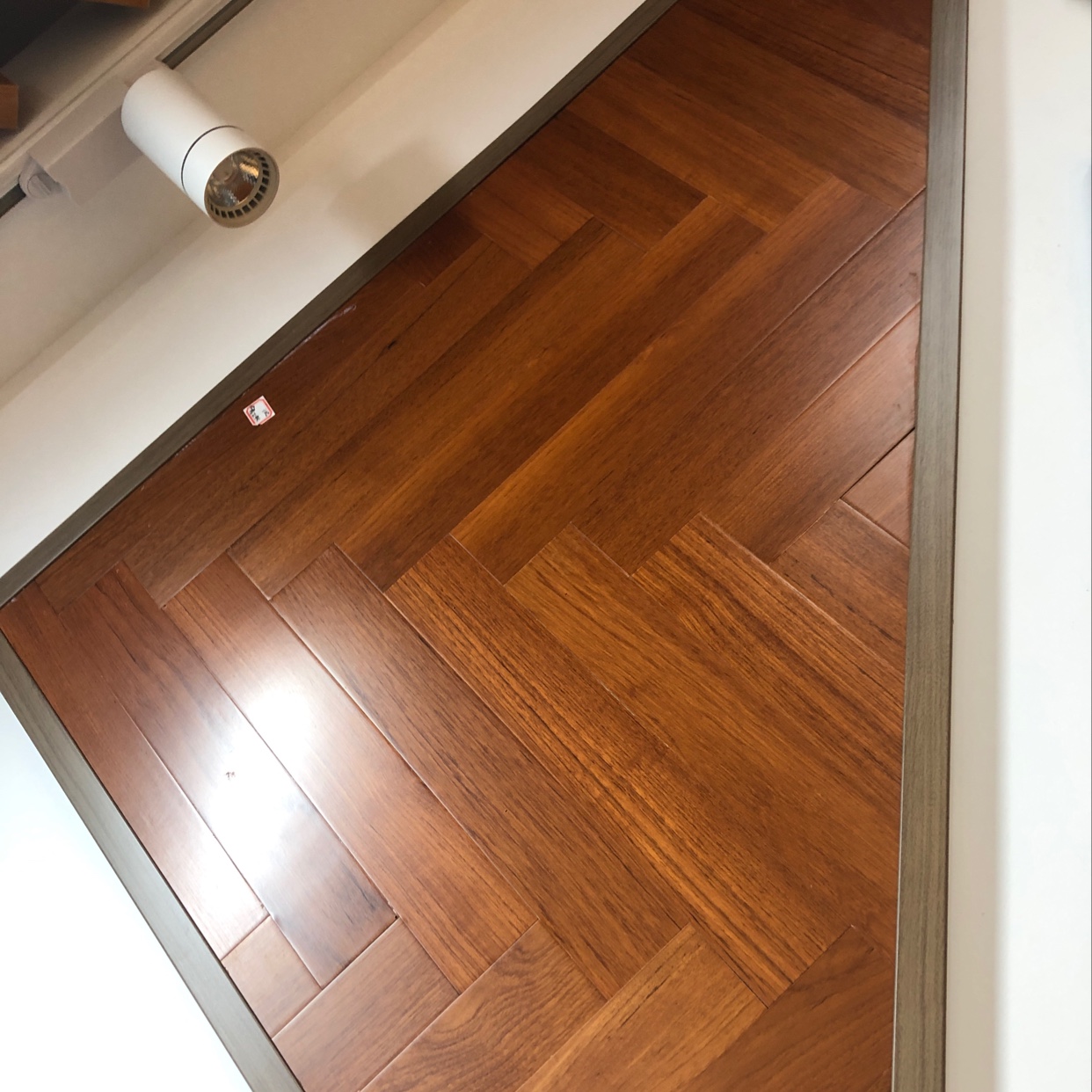 柚木北欧美式风格大自然原木色客厅卧室家用原木实木地板强化复合木地板详情图2