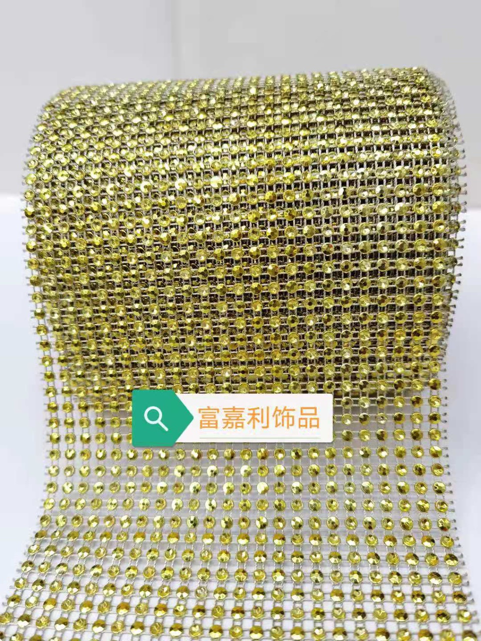 24 rows of gold for both sides