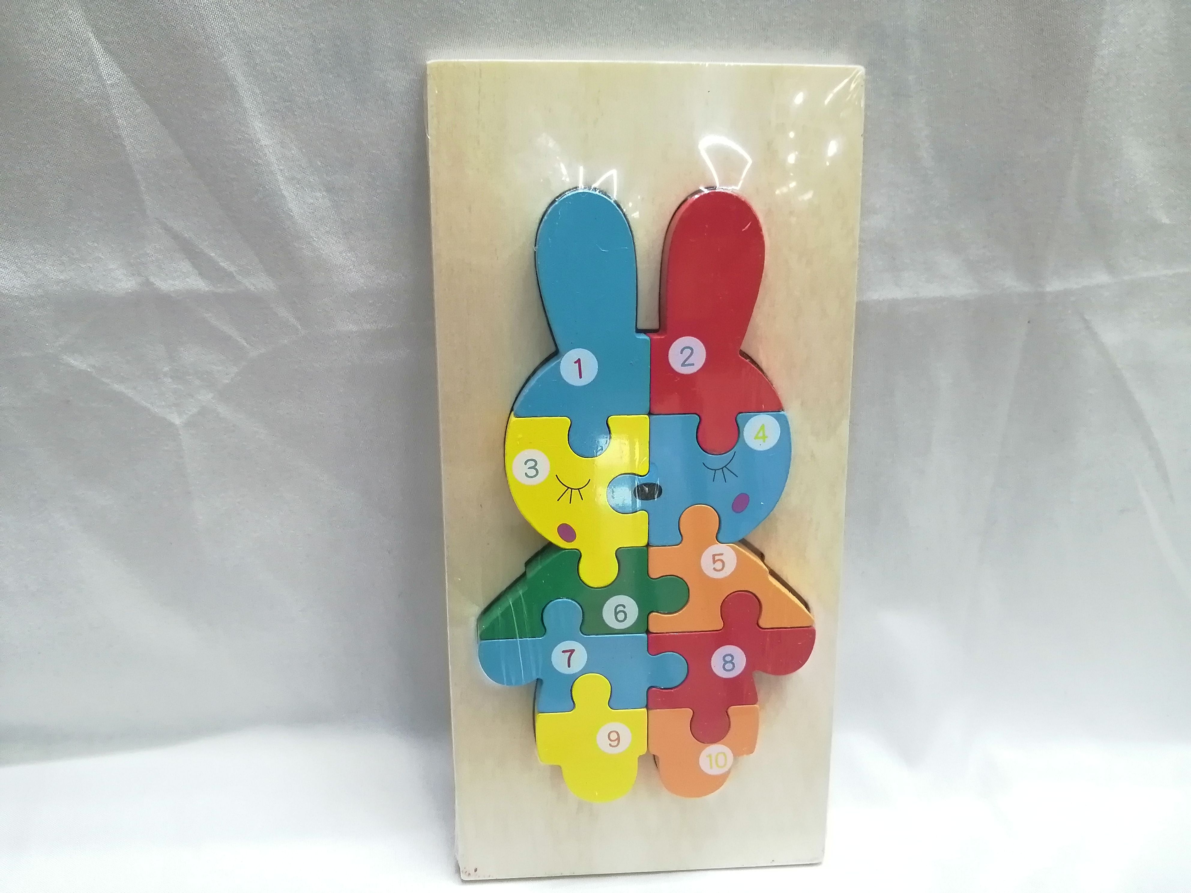 A large wooden digital traffic animal three-dimensional jigsaw puzzle for kindergartens, a hand-grabbed jigsaw puzzle board for early education and intelligence Specification image