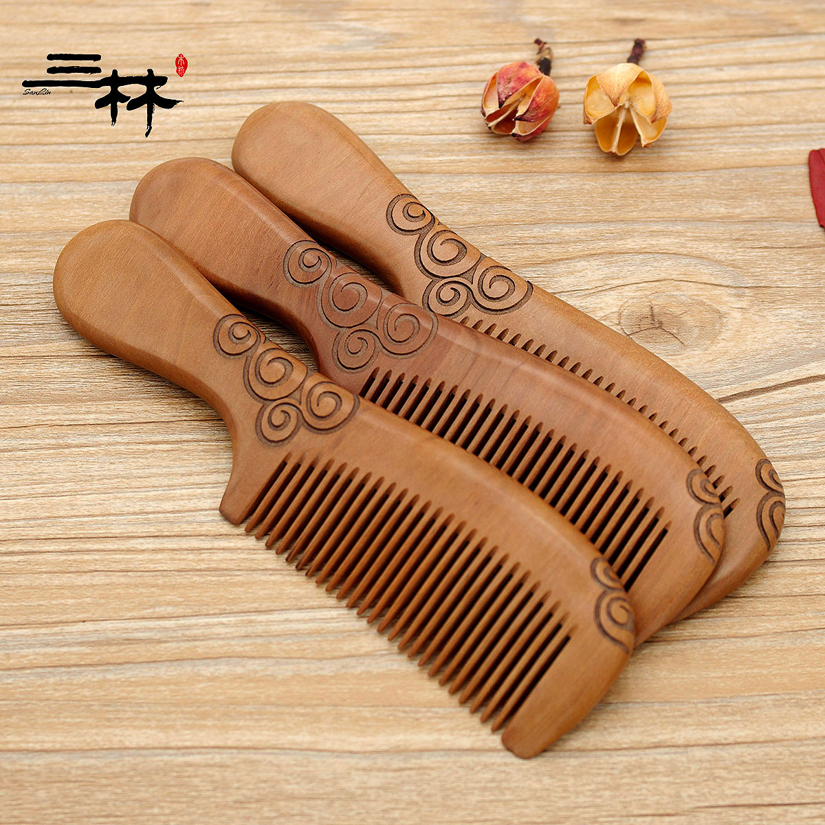 Factory direct sales of peach wood combs with double-sided engraving 19-1 Item Picture