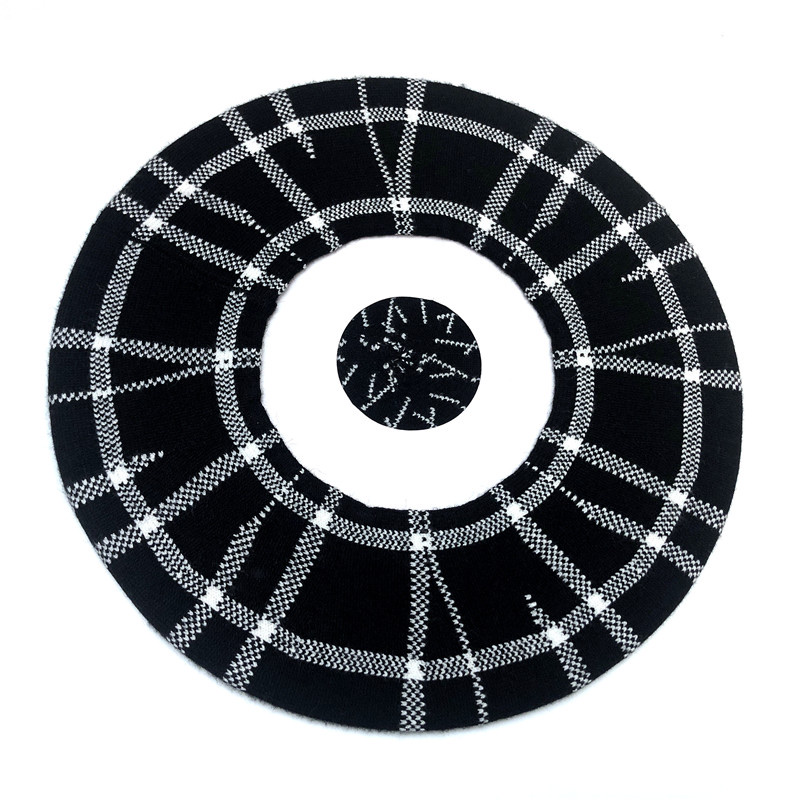 2021 New style cashmere jacquard fashionable Beret hats for men and women, wool one-piece hats for grandmothers and grandfathers detail image 5