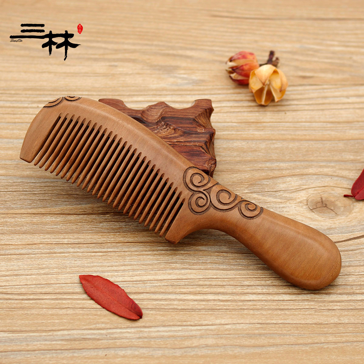 Factory direct sales of peach wood combs with double-sided engraving 19-1 Specification image