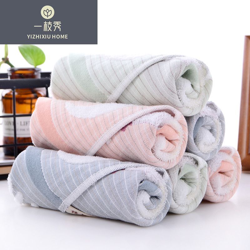 A Delicate Crystal Love towel, gauze, pure cotton square towel, absorbent, Soft to the touch, 1552 Application Scenario