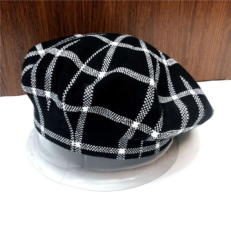 2021 New style cashmere jacquard fashionable Beret hats for men and women, wool one-piece hats for grandmothers and grandfathers detail image 2