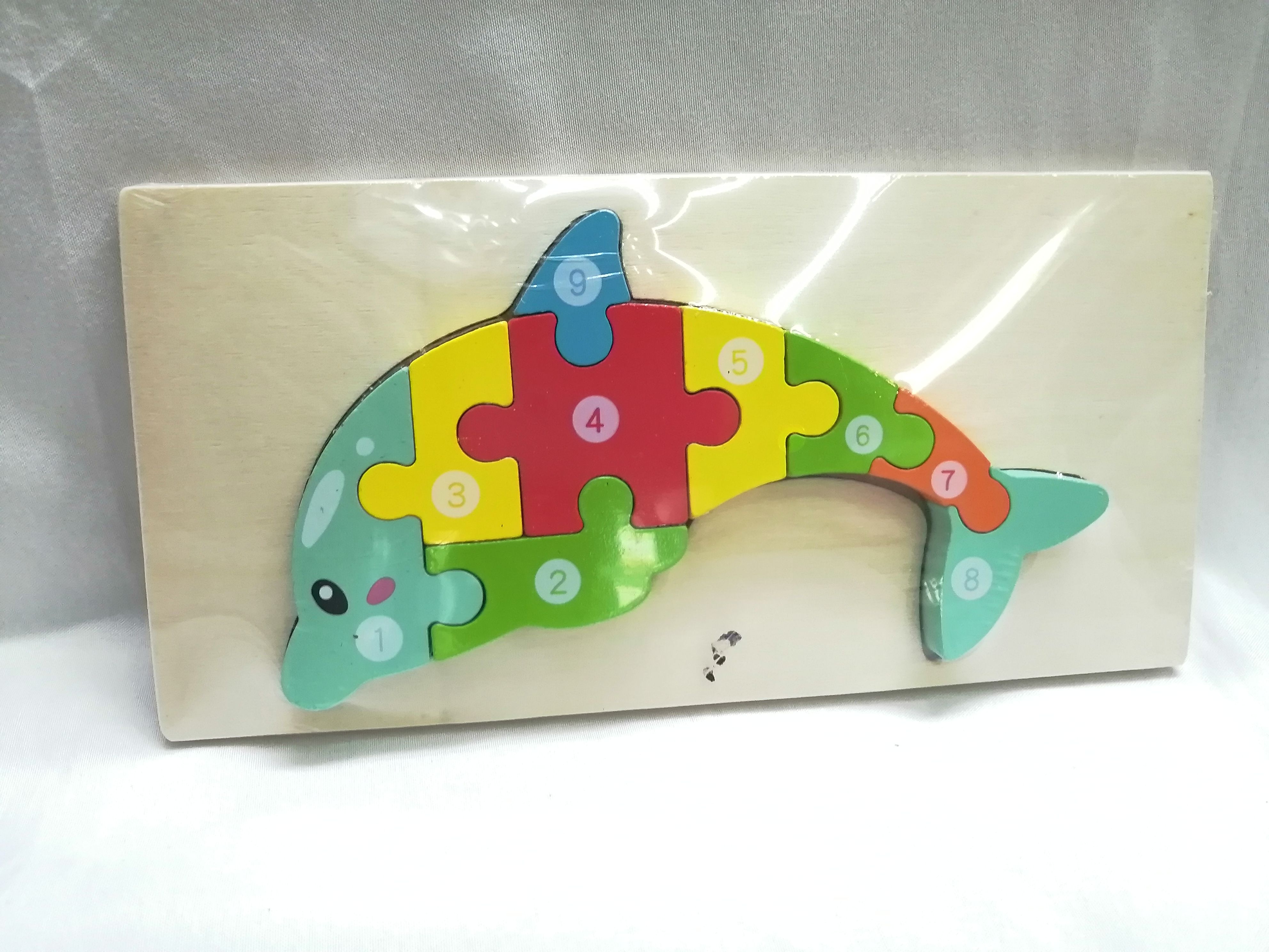 A large wooden digital traffic animal three-dimensional jigsaw puzzle for kindergartens, a hand-grabbed jigsaw puzzle board for early education and intelligence details Picture