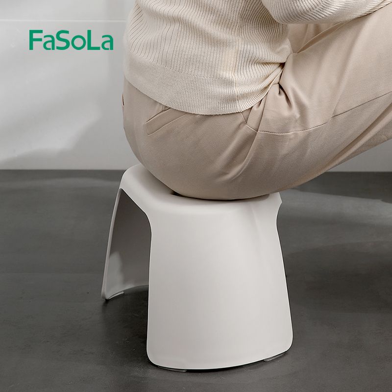 Small stools, home stools, living room creative, simple and cute, children's plastic, Nordic style, popular Instagram chairs, low stools Application Scenario