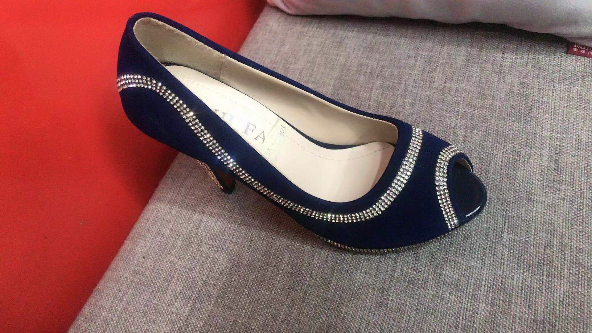 高帮小白鞋女/巨软羊皮短靴产品图