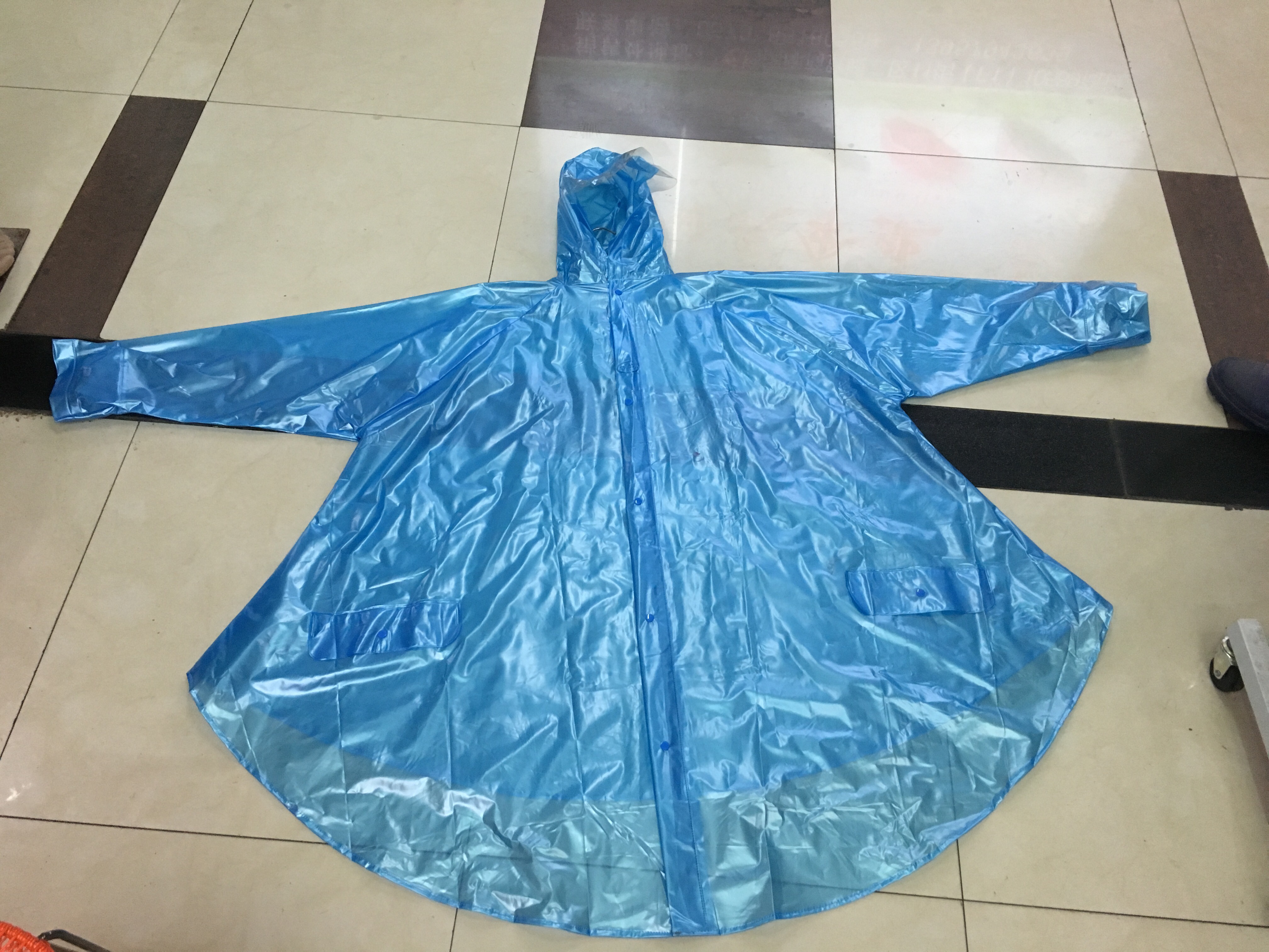 天堂鸟TTN813电动摩托车雨披产品图
