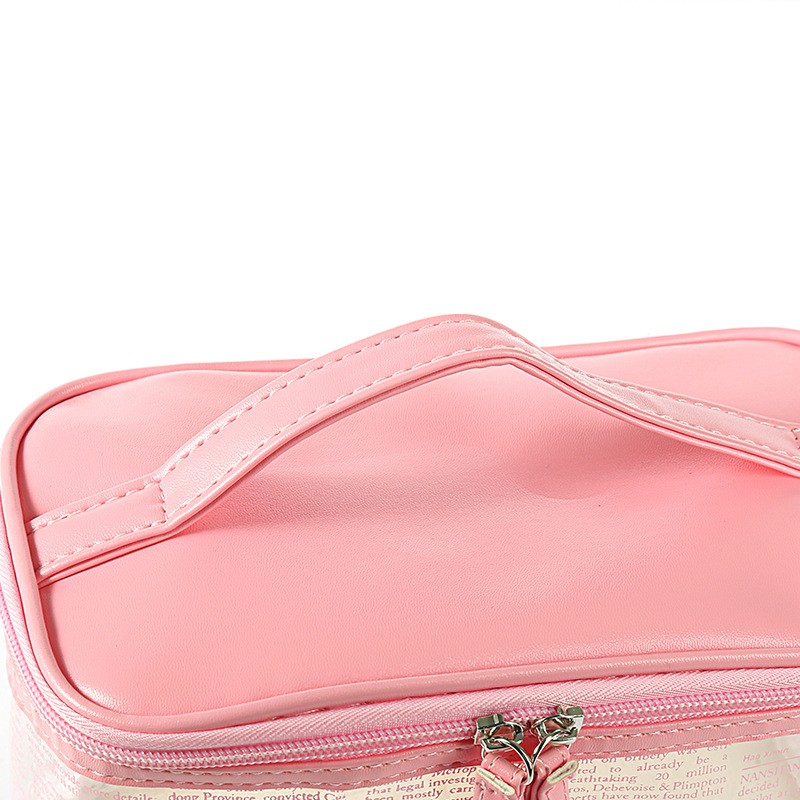 2020新款Ins热销韩版PVC透明化妆包源头厂货创意海报纹防水手提包详情图6