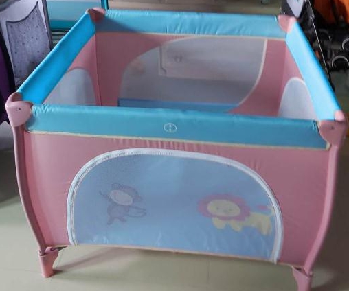 Colorful children's square bed 105*105 Item Picture