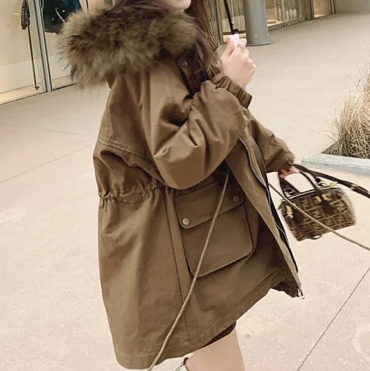 腰抽绳仿兔毛内胆 大毛领派克服 咖色