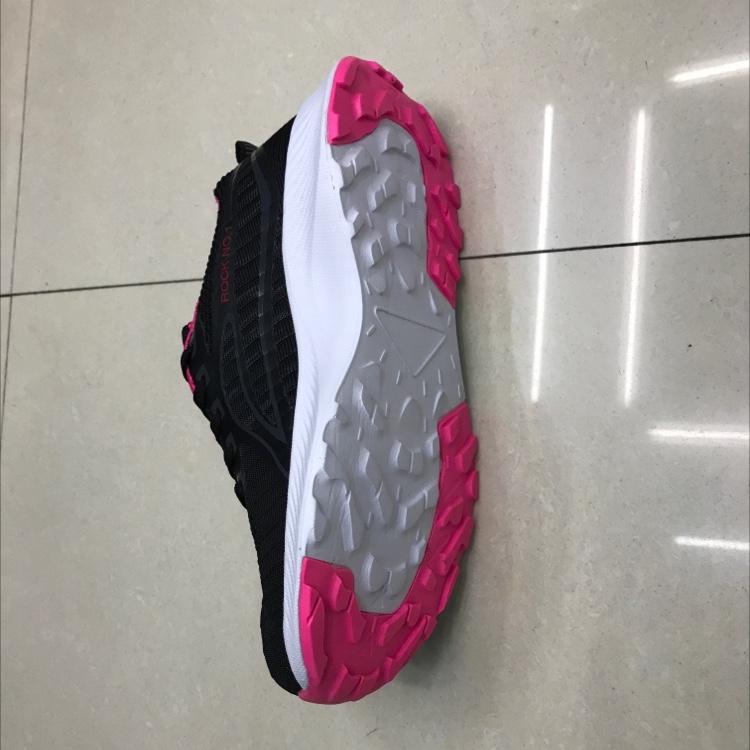 Flying Weaver Girl shoes detail image 3