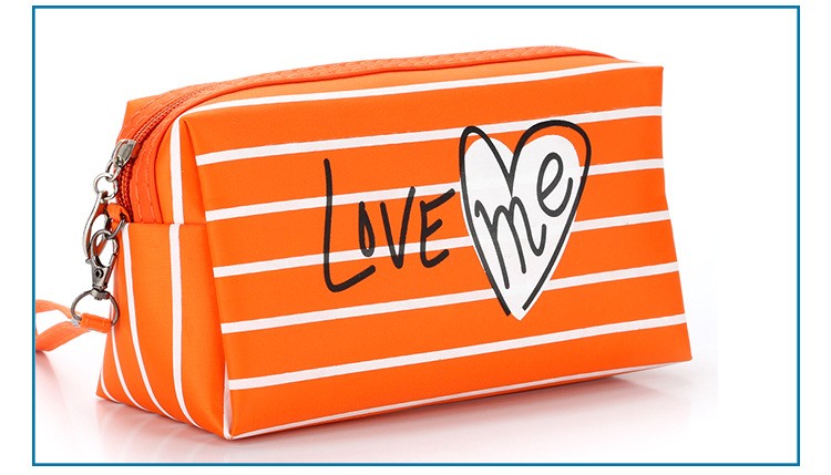 1收纳包定制logo条纹爱心王子包源头厂货拉链条纹化妆包详情15