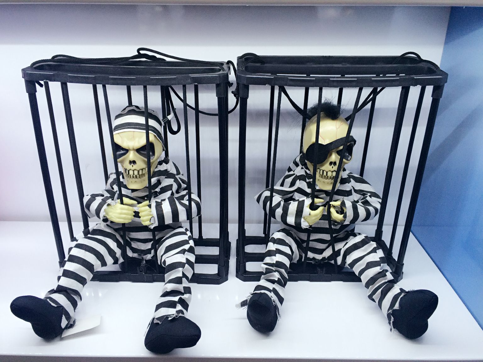 halloween cage ghost thumbnail