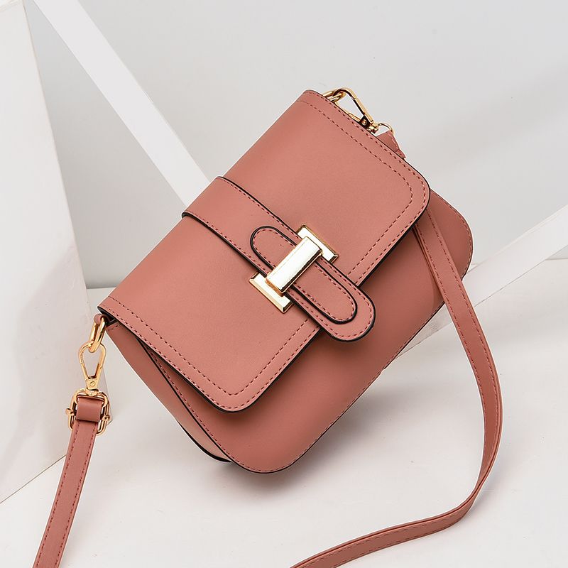 Ladies' small square bags in stock for wholesale. Simple and high-end style, crossbody, stylish, broadband, fashionable and trendy street stall bags. Factory direct sales. Supports live streaming and drop shipping undefined
