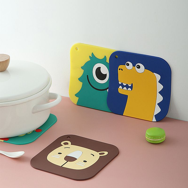 Household dining table heat insulation pad, heat-resistant pot pad, waterproof and oil-resistant thickened bowl pad, plate pad, silicone cup pad, coffee table and table mat full figure