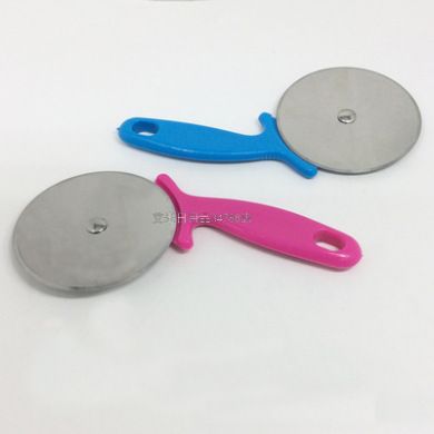 TF-披萨切刀430不锈钢面包切烘焙工具滚轮刀圆形切片器披萨工具产品图