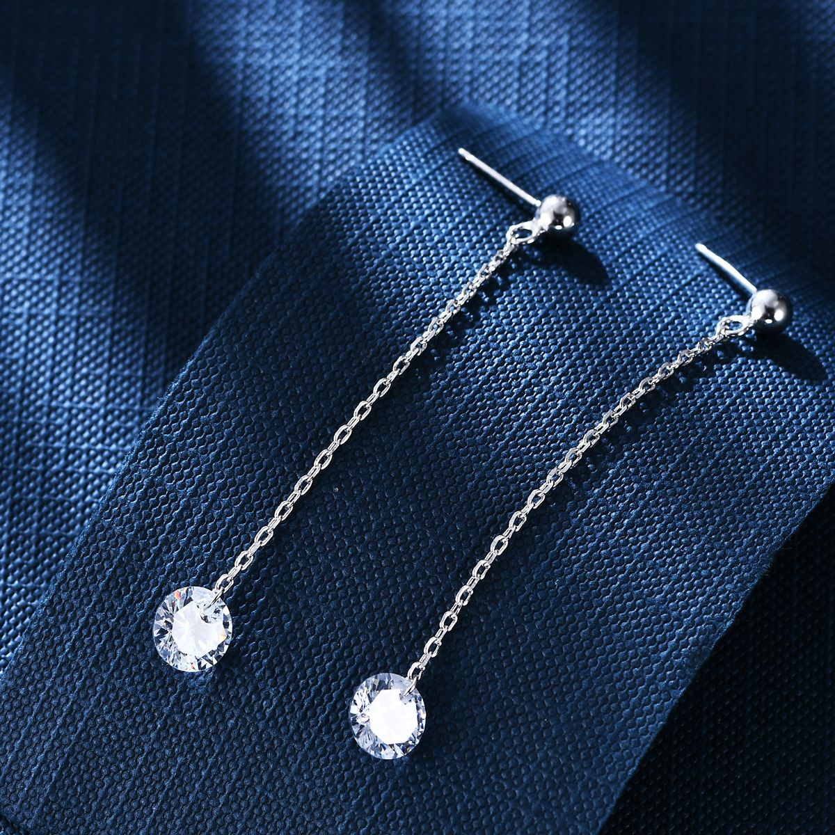 Anton Head Wolf 925 all-silver 0217 earrings, free shipping for orders starting from one piece