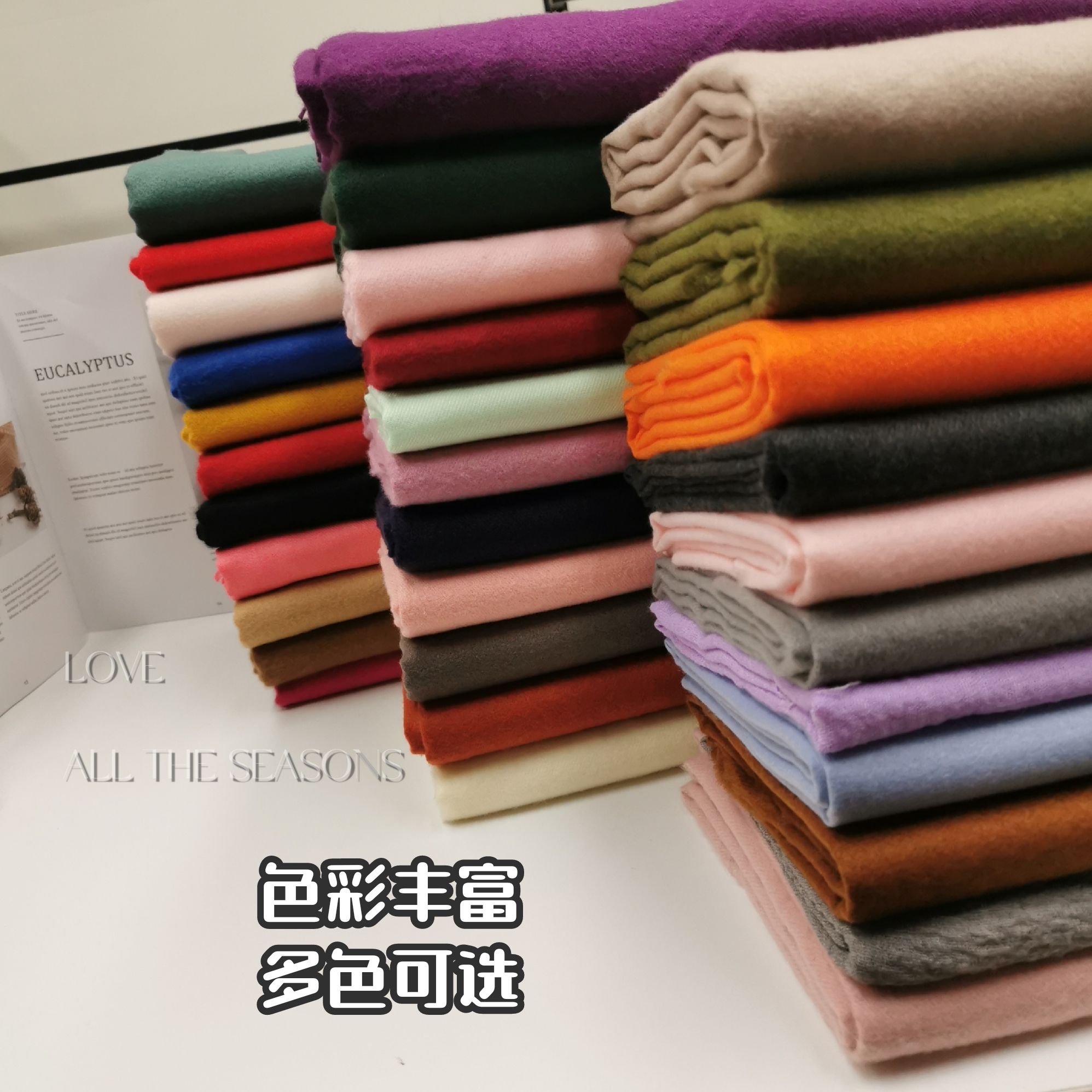 Autumn And Winter Men's And Women's Solid Color Soft Thick Scarf Shawl Wholesale More Than 30 Colors Can Be Selected To Accompany The Annual Gathering Hand Ceremony Application Scenario